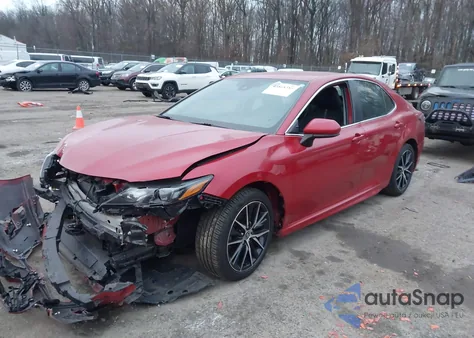 2021 Toyota Camry Se из США, поврежденный, VIN 4T1G11AK8MU412081